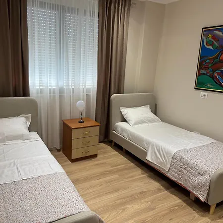 Liburna Apartament Tirana